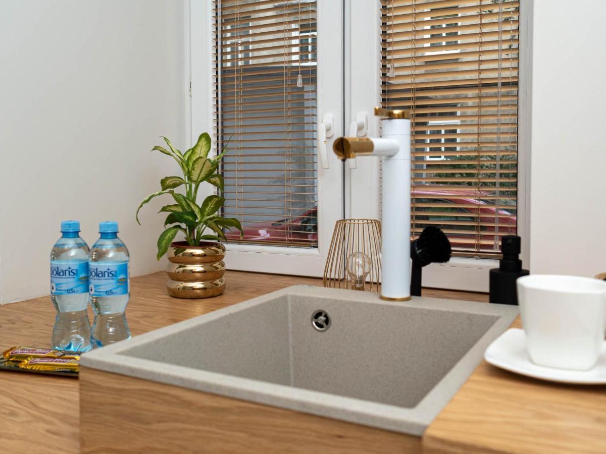 Apartament Gold Aleja Nmp 8 - Free Parking Czestochowa Luaran gambar