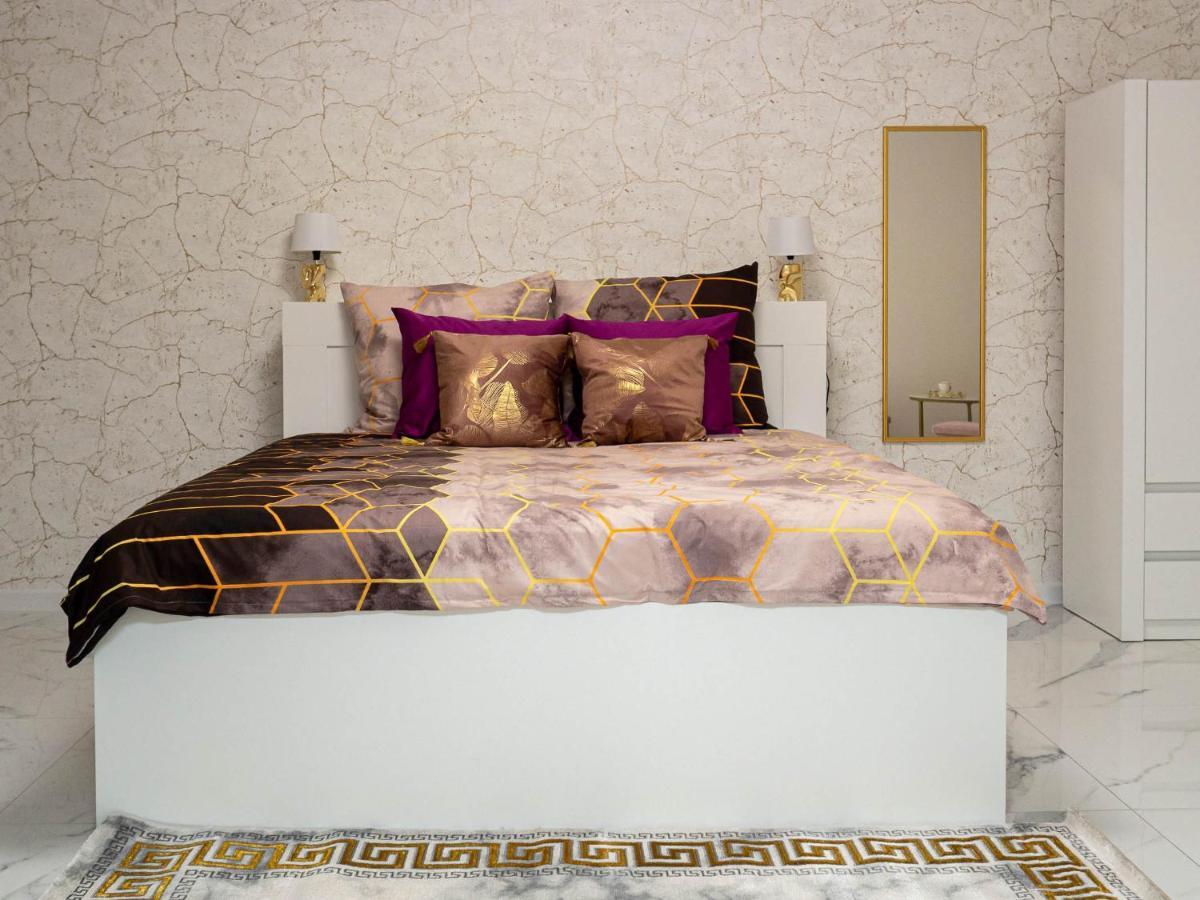 Apartament Gold Aleja Nmp 8 - Free Parking Czestochowa Luaran gambar